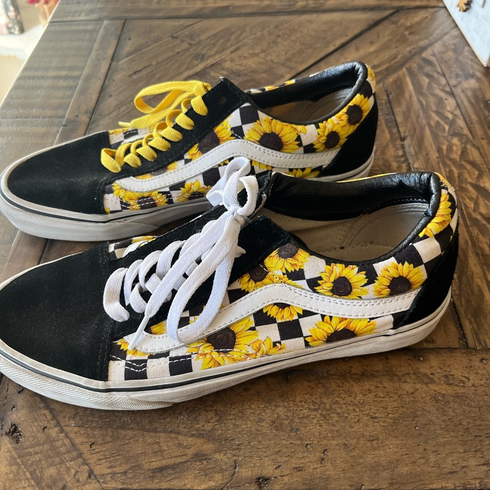 Vans shoes custom sunflowers sz 9.5